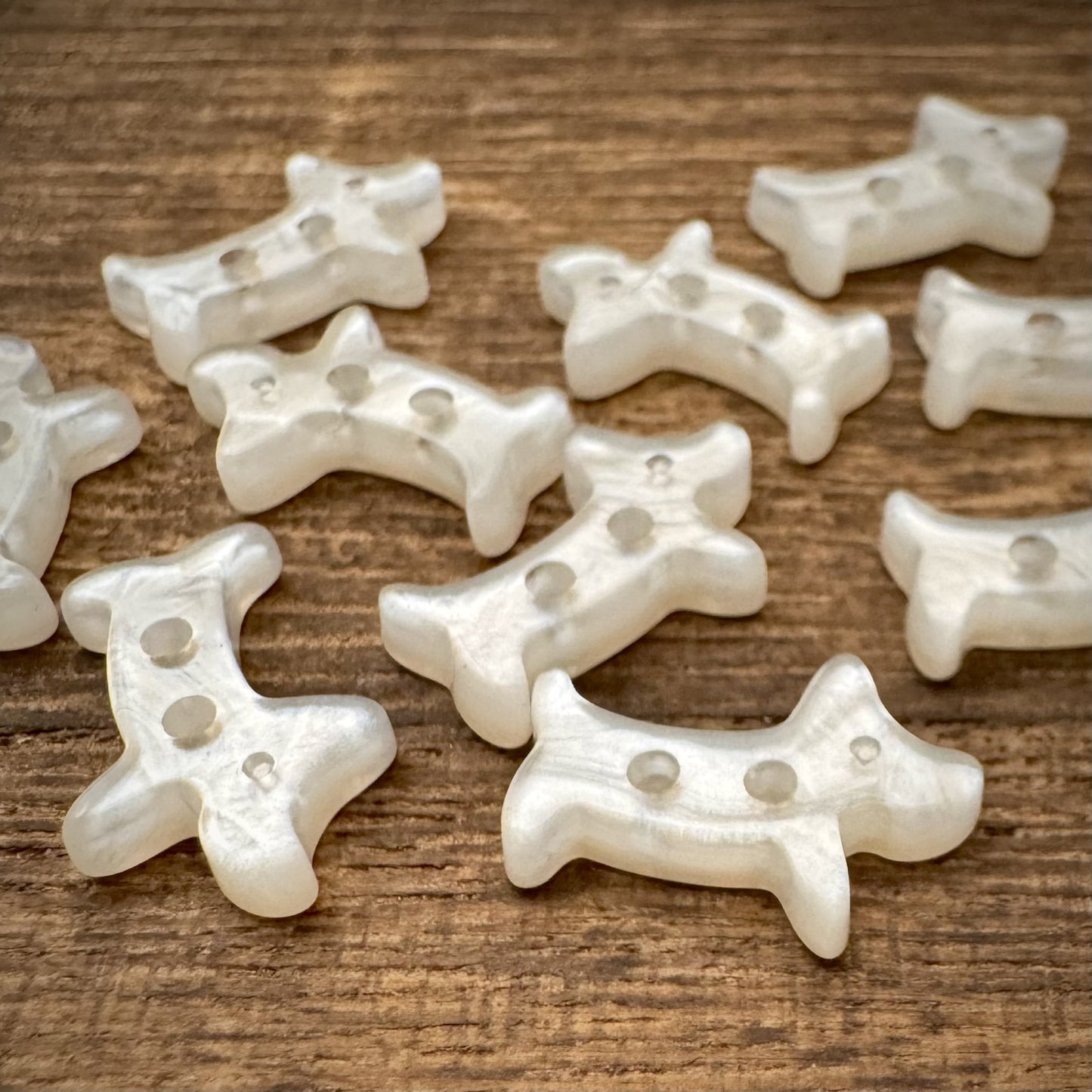 2-Hole Faux Pearl Dog Button 1.5*1.0 cm ( 0.6*0.4 inch)  (5 pcs)