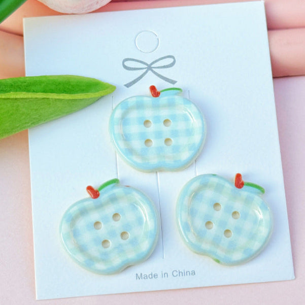 4-Hole Apple Checkered Button 2.5*2.2 cm (1*0.9 inch)  (2 pcs)