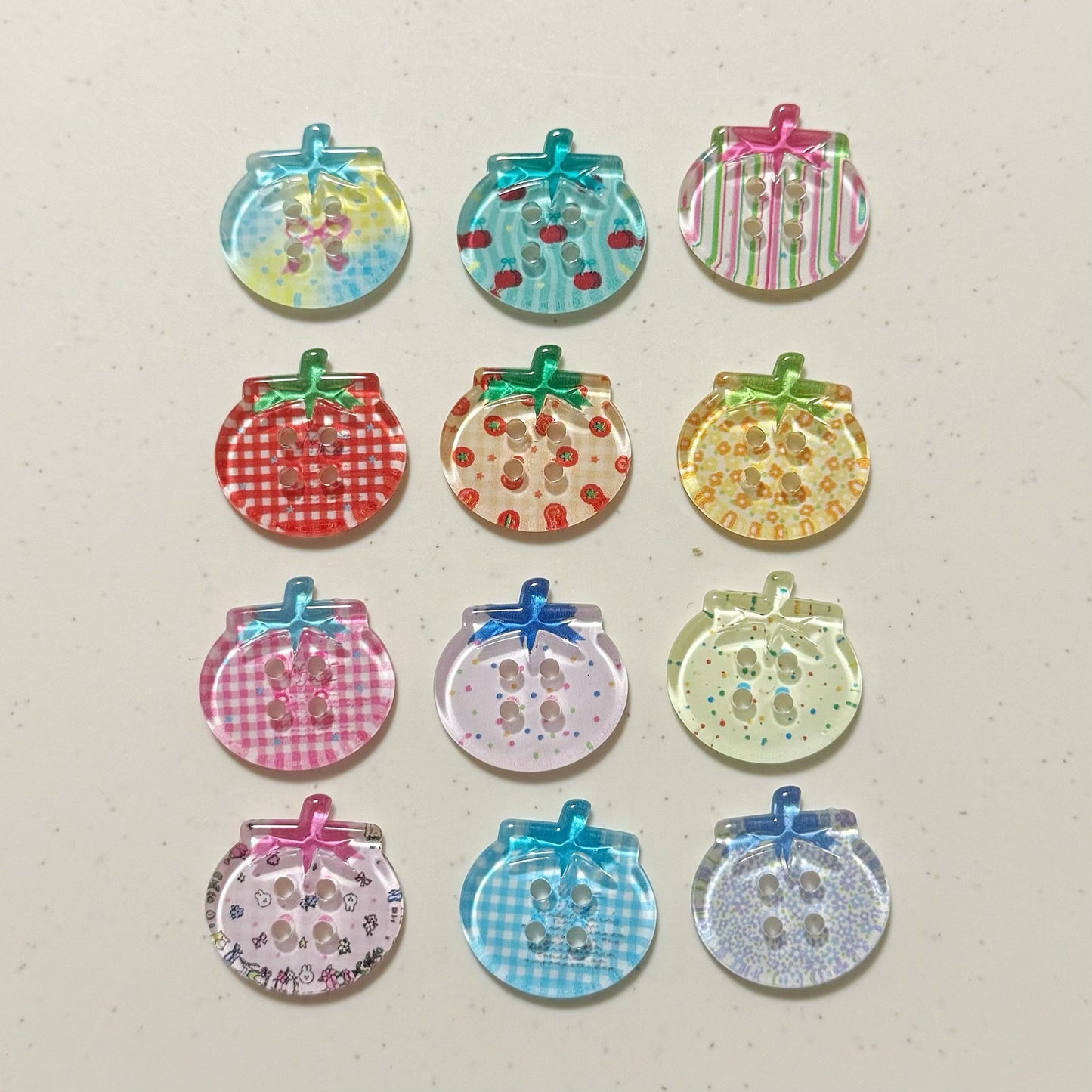 4-Hole Transparent Tomato Button 2.5cm (0.98 inch) 12 pcs