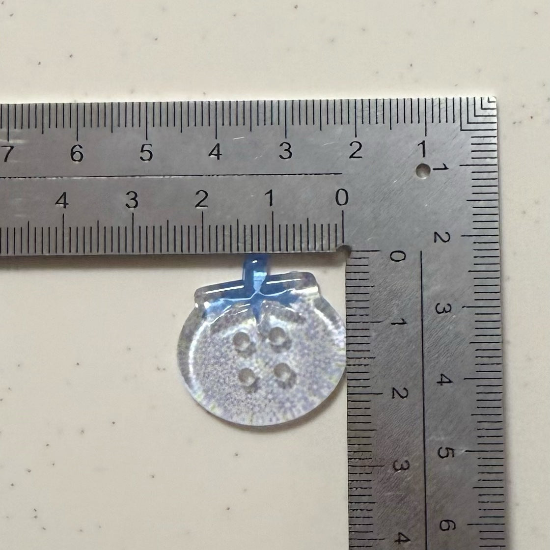 4-Hole Transparent Tomato Button 2.5cm (0.98 inch) 12 pcs