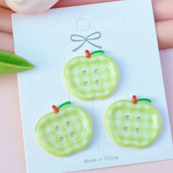 4-Hole Apple Checkered Button 2.5*2.2 cm (1*0.9 inch)  (2 pcs)